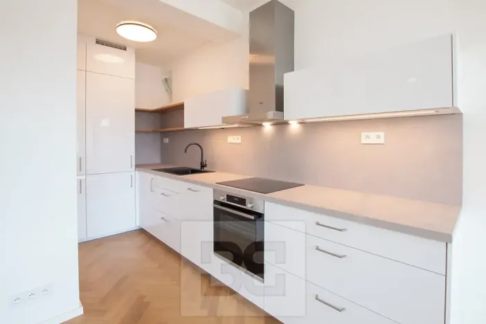Pronájem bytu 3+kk, Praha - Libeň, Sokolovská, 70 m2