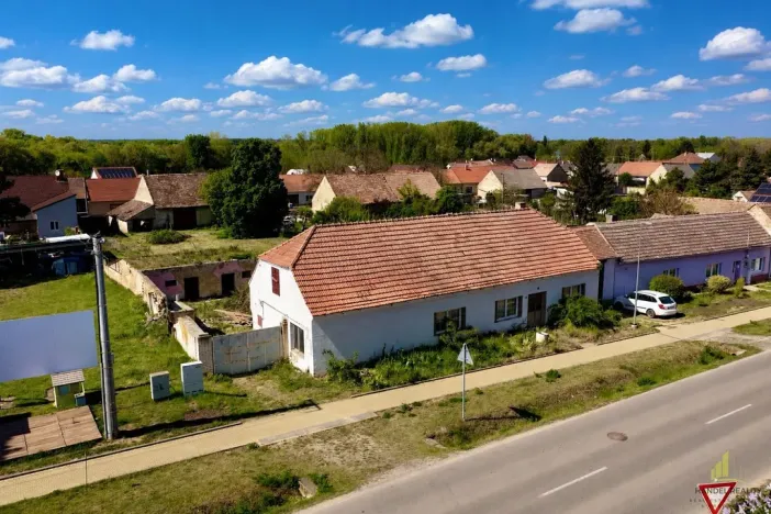 Prodej pozemku, Brod nad Dyjí, 1730 m2