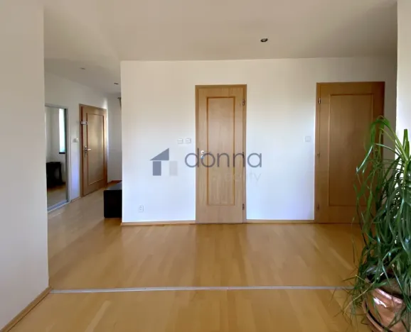 Pronájem bytu 4+kk, Praha, Kubišova, 89 m2