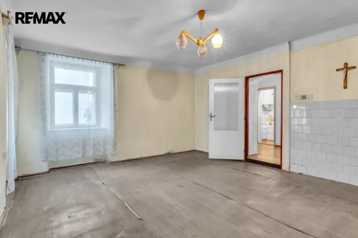 Prodej rodinného domu, Jemnice, náměstí Svobody, 78 m2