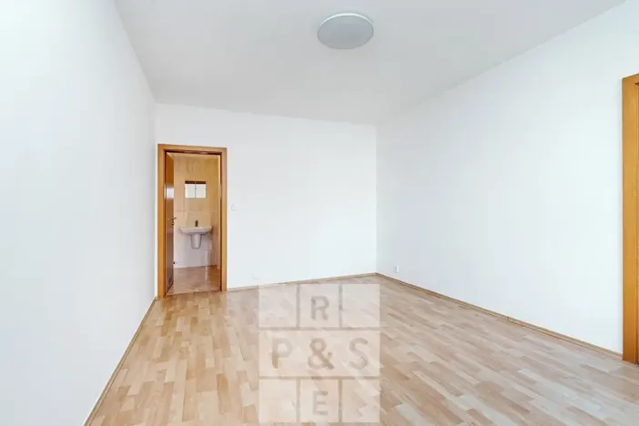 Prodej bytu 2+kk, Praha - Holešovice, Na Maninách, 59 m2
