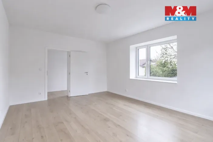 Pronájem bytu 3+kk, Praha - Běchovice, Antonína Hodného, 100 m2