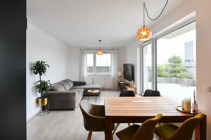 Pronájem bytu 3+kk, Praha - Vysočany, Strnadových, 78 m2
