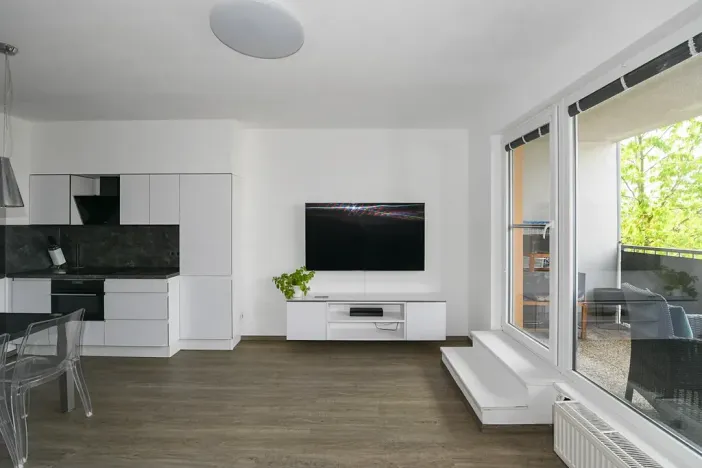 Pronájem bytu 2+kk, Praha - Uhříněves, Saturnova, 45 m2