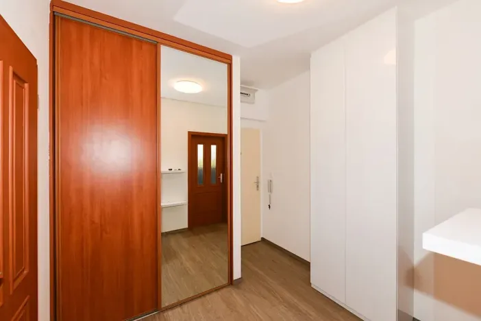Pronájem bytu 2+kk, Praha - Uhříněves, Saturnova, 45 m2
