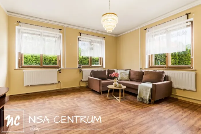 Prodej rodinného domu, Hejnice, 220 m2