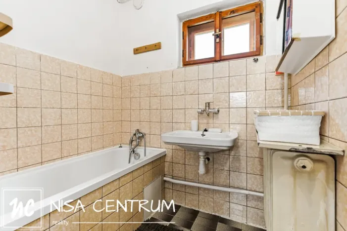Prodej rodinného domu, Hejnice, 220 m2