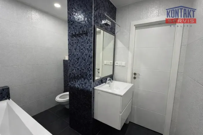Pronájem bytu 2+1, Český Krumlov - Plešivec, 5. května, 62 m2
