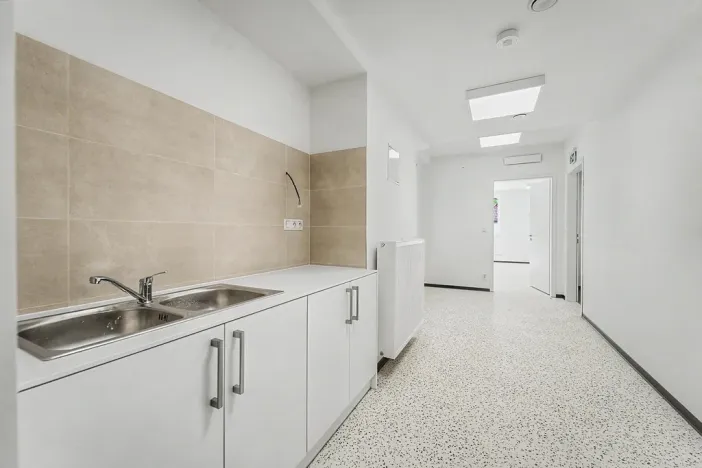 Pronájem komerční, Praha - Lysolaje, Kovárenská, 82 m2