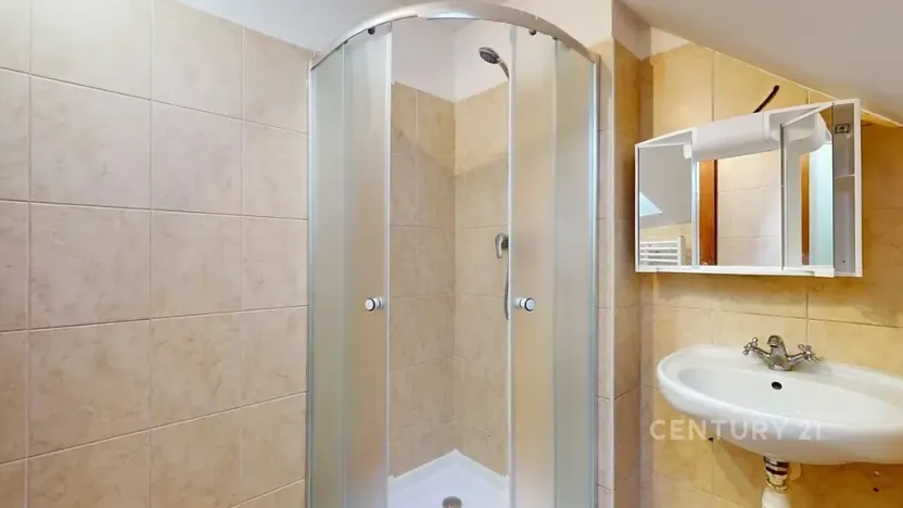 Prodej rodinného domu, Hrusice, Náves, 245 m2