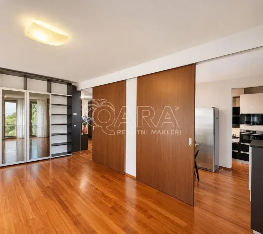 Prodej bytu 4+1, Praha - Bubeneč, Pod kaštany, 164 m2
