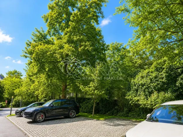 Prodej bytu 4+1, Praha - Bubeneč, Pod kaštany, 164 m2