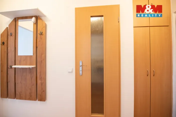 Pronájem bytu 2+kk, Hradec Králové - Třebeš, třída Edvarda Beneše, 50 m2