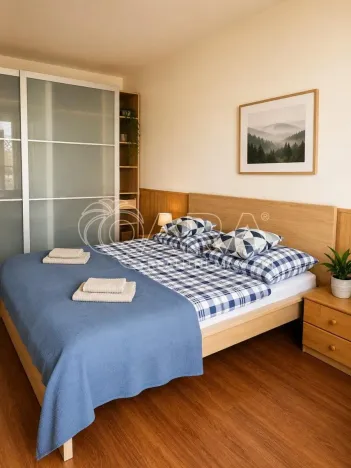 Pronájem bytu 2+kk, Praha - Vysočany, Pod Harfou, 50 m2