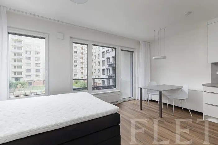 Pronájem bytu 1+kk, Praha - Kamýk, Hodkovická, 35 m2