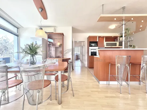 Prodej bytu 4+kk, Praha - Vysočany, Skloněná, 116 m2