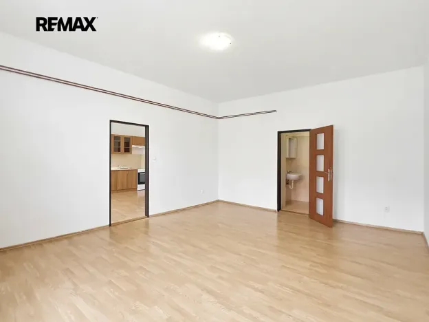 Pronájem bytu 2+kk, Praha - Vršovice, Tolstého, 56 m2
