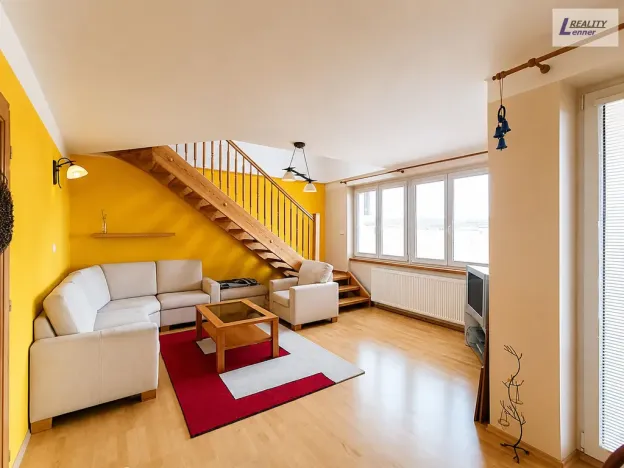 Pronájem rodinného domu, Klučenice, 300 m2