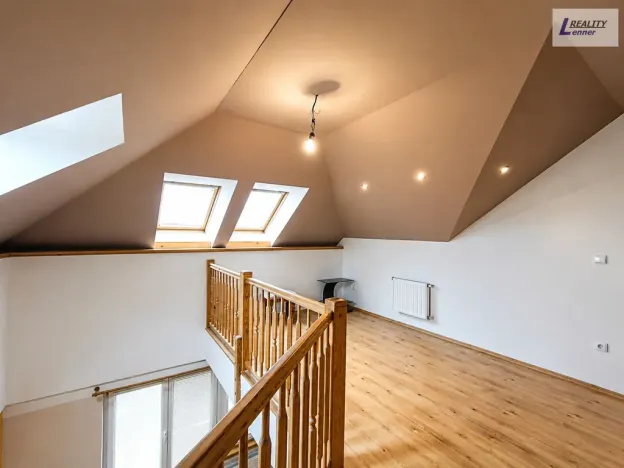 Pronájem rodinného domu, Klučenice, 300 m2