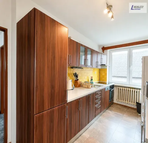Pronájem rodinného domu, Klučenice, 300 m2