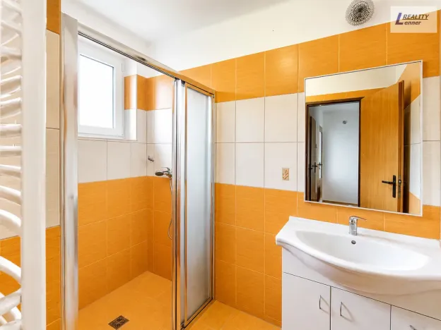 Pronájem rodinného domu, Klučenice, 300 m2