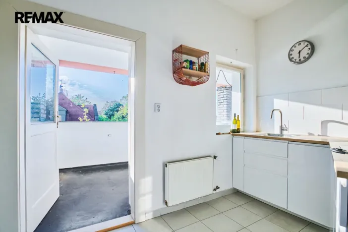 Pronájem bytu 2+1, Praha - Bubeneč, Bubenečská, 69 m2