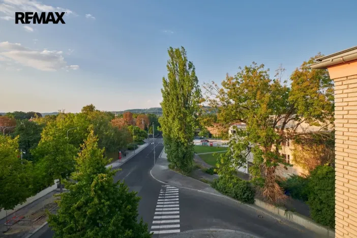 Pronájem bytu 2+1, Praha - Bubeneč, Bubenečská, 69 m2