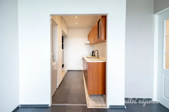 Pronájem bytu 2+kk, Praha - Záběhlice, Choceradská, 44 m2