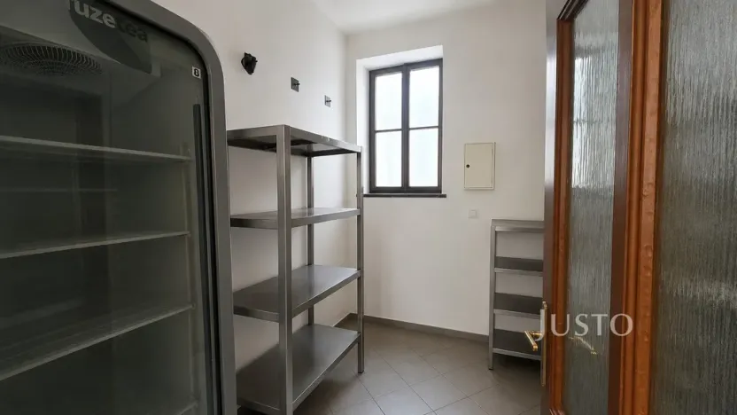 Pronájem kanceláře, Písek - Budějovické Předměstí, Sedláčkova, 110 m2