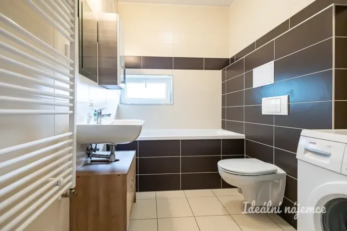 Pronájem bytu 2+kk, Praha - Černý Most, Mrázkova, 50 m2
