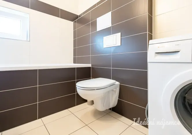 Pronájem bytu 2+kk, Praha - Černý Most, Mrázkova, 50 m2