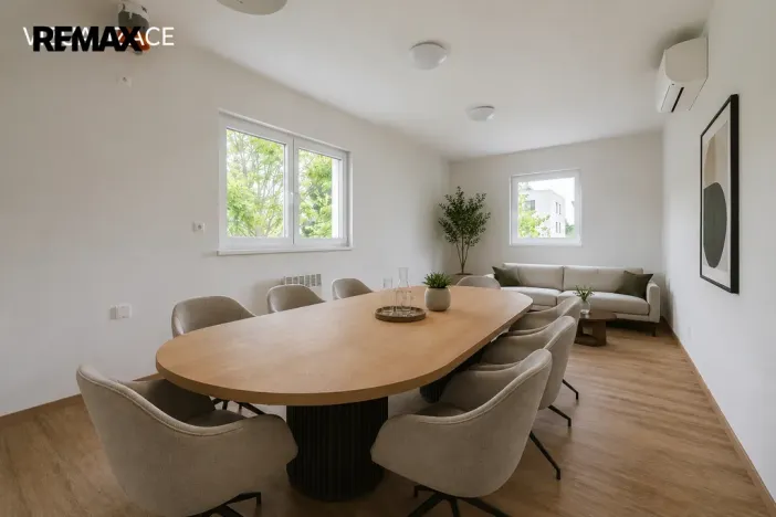 Pronájem kanceláře, Úvaly, Maroldova, 70 m2