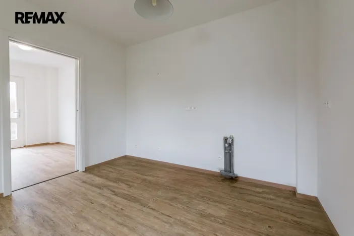 Pronájem kanceláře, Úvaly, Maroldova, 70 m2