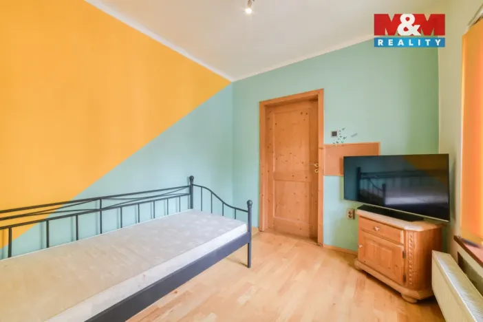 Prodej bytu 3+1, Cheb, Hradební, 56 m2