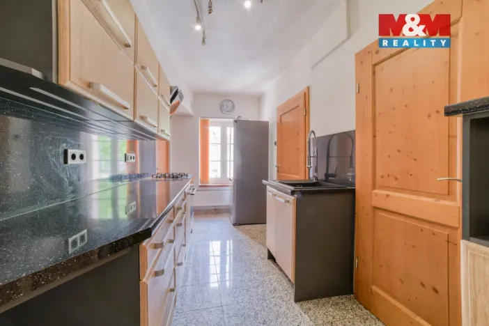Prodej bytu 3+1, Cheb, Hradební, 56 m2
