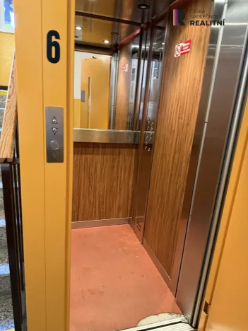 Pronájem bytu 1+1, Žatec, Mládežnická, 36 m2