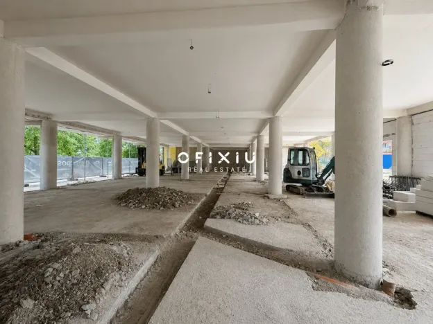 Prodej obchodního prostoru, Kroměříž, Slovanské náměstí, 320 m2