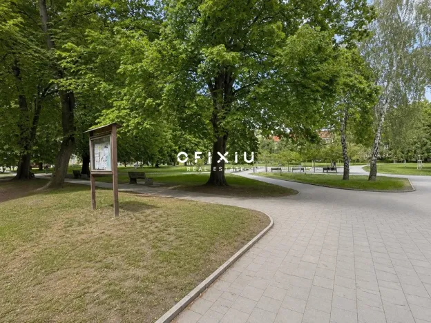Prodej obchodního prostoru, Kroměříž, Slovanské náměstí, 320 m2