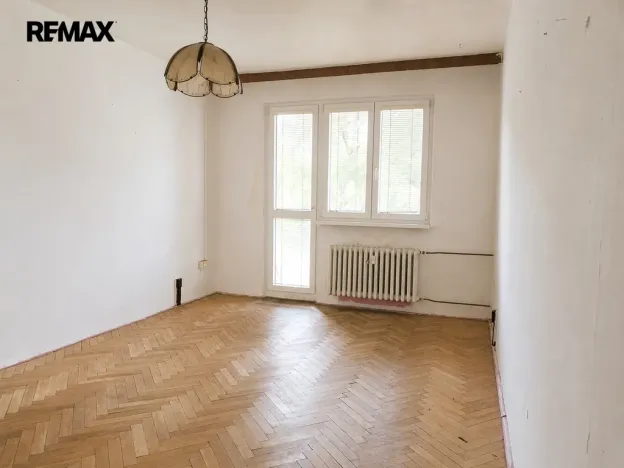Prodej bytu 3+1, Hroznětín, Sídliště, 73 m2