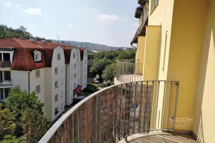 Pronájem bytu 3+1, Praha - Smíchov, Na Hřebenkách, 88 m2