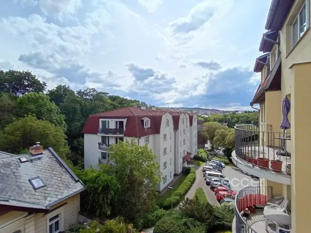 Pronájem bytu 3+1, Praha - Smíchov, Na Hřebenkách, 88 m2