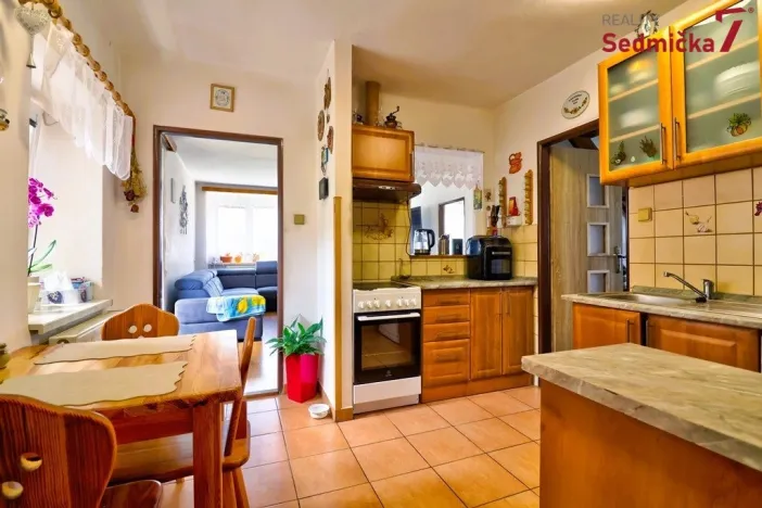 Prodej rodinného domu, Věžná - Brná, 225 m2