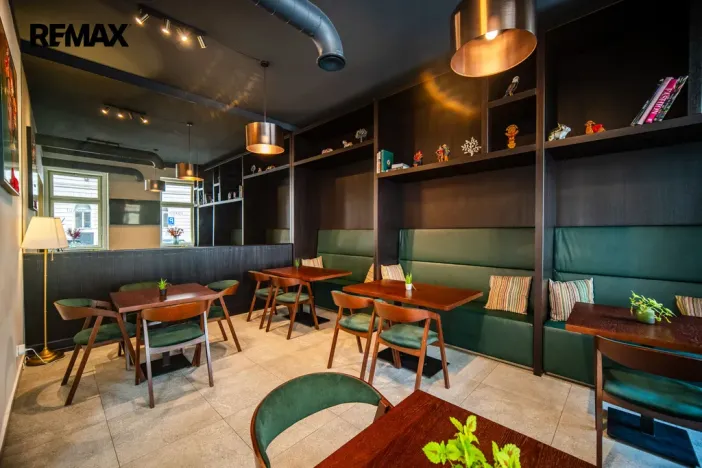 Pronájem restaurace, Praha - Smíchov, Zborovská, 185 m2