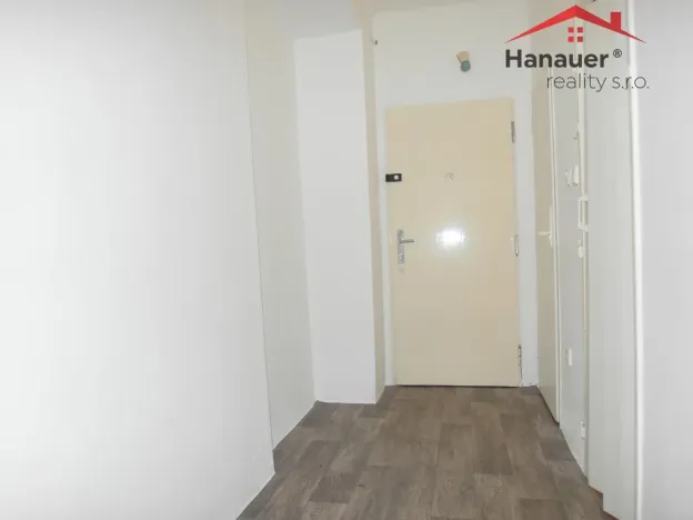 Pronájem bytu 2+1, Ústí nad Labem - Bukov, Dukelských hrdinů, 57 m2