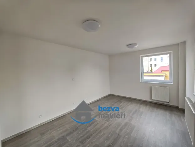 Pronájem bytu 1+kk, Pardubice, Jana Palacha, 49 m2
