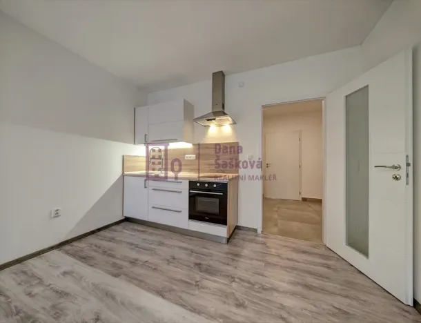 Pronájem bytu 2+kk, Jindřichův Hradec - Jindřichův Hradec II, Nádražní, 58 m2