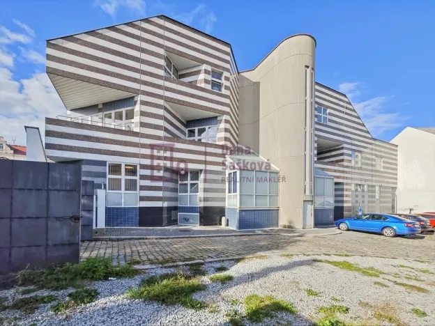 Pronájem bytu 2+kk, Jindřichův Hradec - Jindřichův Hradec II, Nádražní, 58 m2