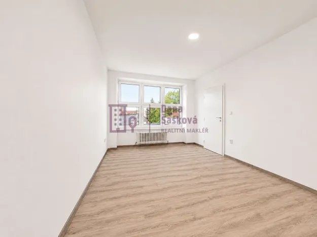 Pronájem bytu 2+kk, Jindřichův Hradec - Jindřichův Hradec II, Nádražní, 58 m2