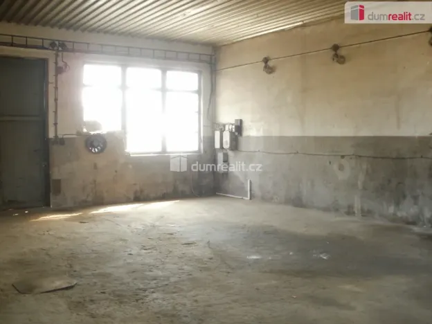 Pronájem garáže, Branky, 100 m2
