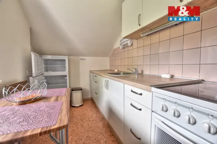 Pronájem bytu 2+kk, Hradec Králové - Pražské Předměstí, Na Rybárně, 45 m2